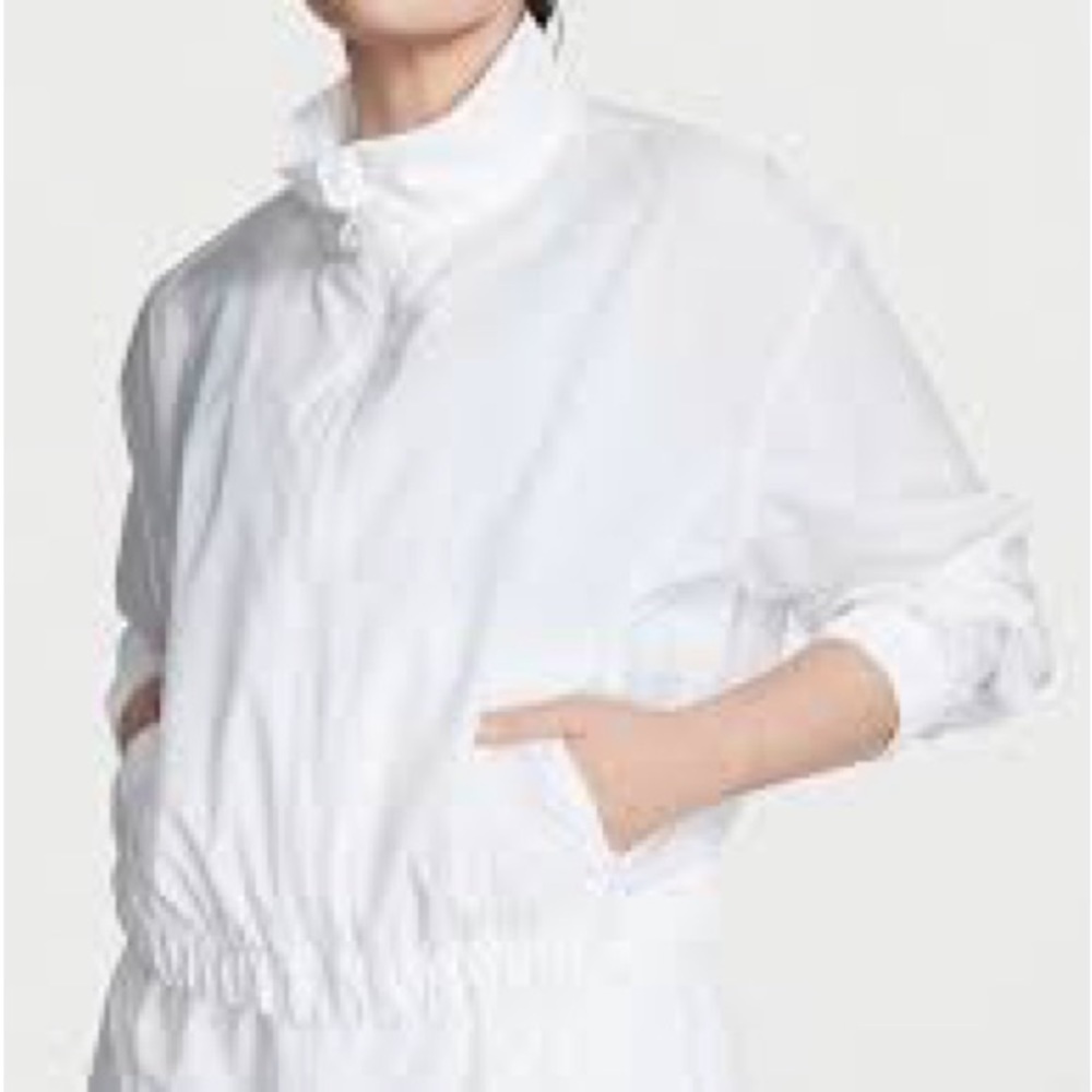 New‎ VICTORIA'S SECRET
Parachute Jacket white